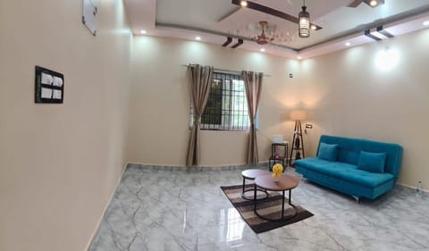 Classic Apartment | Living area