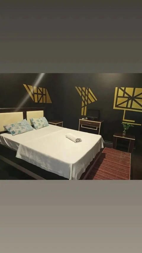 Classic Room | Laptop workspace, free WiFi