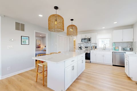 House (5 Bedrooms) | Interior