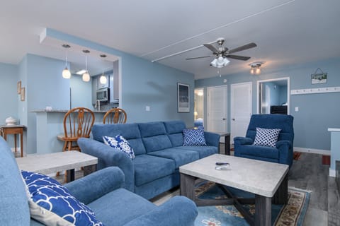 Condo, 2 Bedrooms | Living area | Smart TV