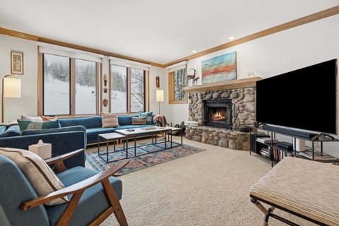 highlandsslopeside-222-8774_54969694811_o