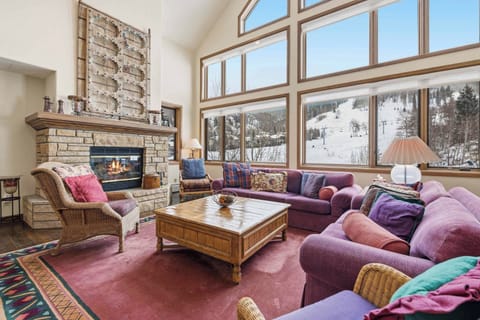 highlandsslopeside-502-9054_54971731684_o