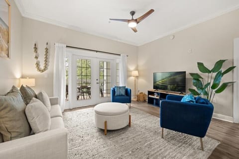 7631 Heritage Crossing Way Unit 302 (3).jpg