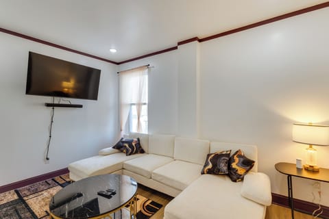 Darby Vacation Rental | 1BR | 1BA | 1,000 Sq Ft | Steps Required