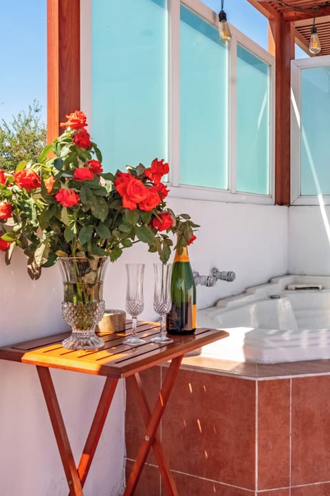 Family House, Courtyard View | Private spa tub