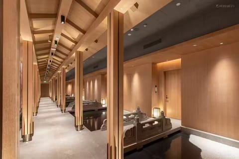 Signature Room | In-room safe, desk, laptop workspace, blackout drapes