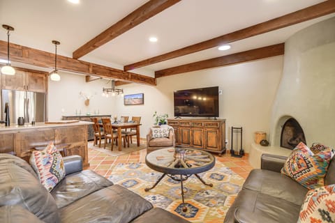 Santa Fe Vacation Rental | 2BR | 2BA | 970 Sq Ft | 16 Steps to Enter