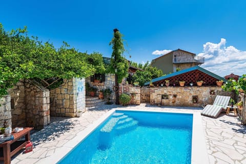 Holiday Home Swimming Pool
