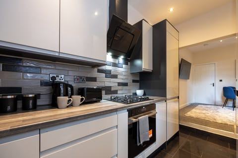 House, 4 Bedrooms, Garden View | Interior