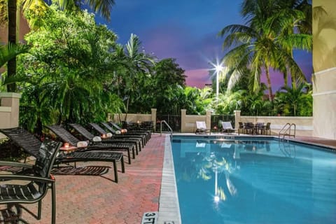 16. Hyatt Place Fort Lauderdale Cruise Port and Convention Center Hotel - Outdoor Pool