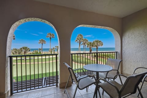 Condo, 2 Bedrooms | Outdoor dining