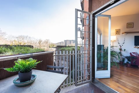 Apartment | Balcony