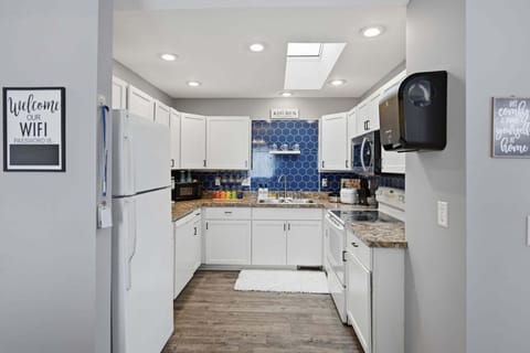 Indoors, Kitchen, Appliance, Refrigerator, Home Decor