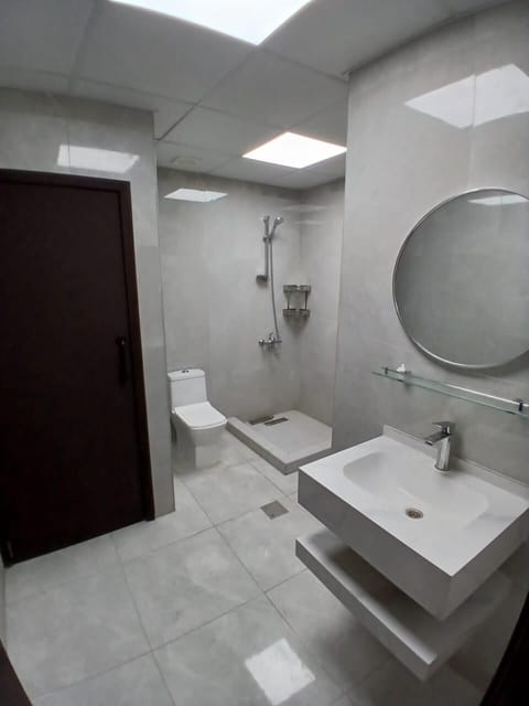 Shared Dormitory | Free WiFi