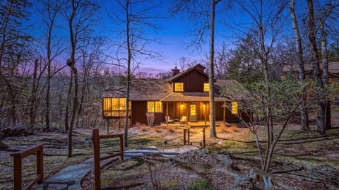 Front of the cabin with steps