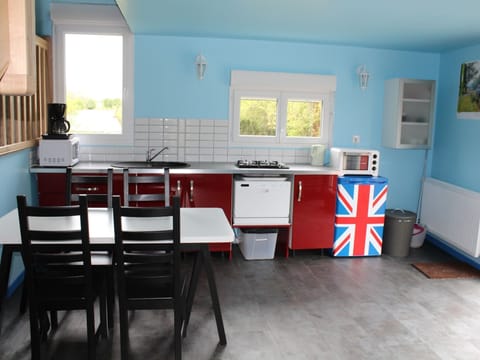 Kitchen / Dining Room