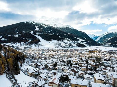 Mountainous Landforms, Mountain, Hill, Mountain Range, Winter, Highland, Snow, Hill Station, Landscape, Glacial Landform