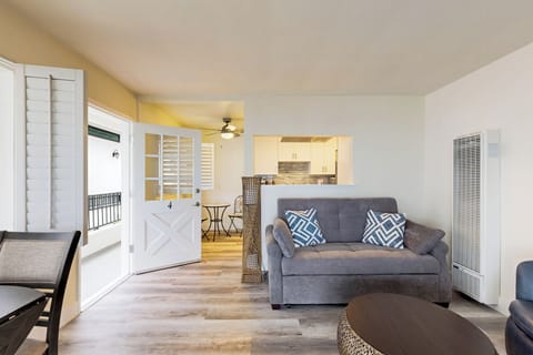 Apartment (1 Bedroom) | Interior