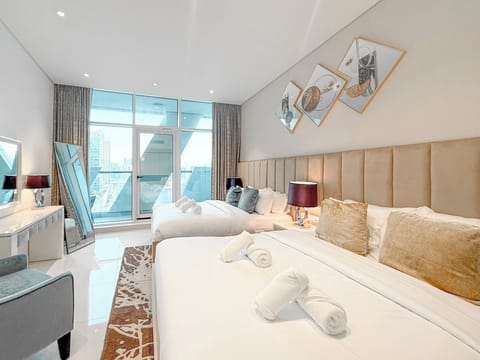Deluxe Apartment, Balcony, Canal View | In-room safe, blackout drapes, iron/ironing board, free WiFi