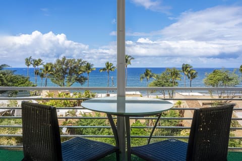 Condo, 1 King Bed with Sofa bed, Lanai, Ocean View (Kamaole Beach Royale 506) | Outdoor dining