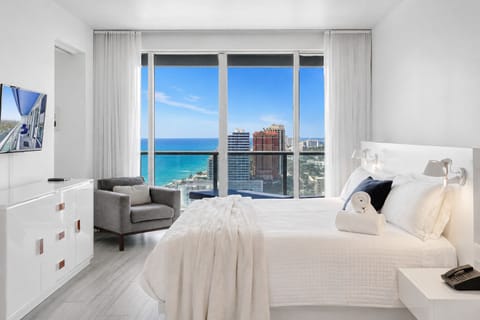 Stunning bedroom Ocean Views