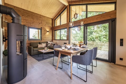 Chalet | Dining