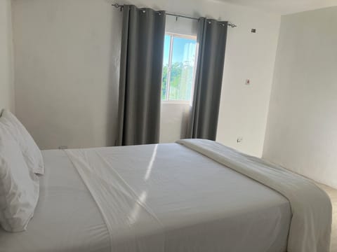 Bedroom 2 - Mountain View