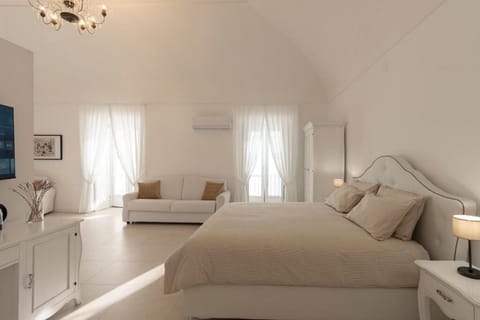 In-room safe, blackout drapes, iron/ironing board, free WiFi
