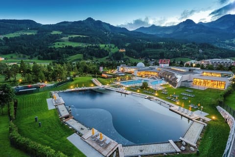 Sauna, hot tub, steam room, hot springs, body treatments, body scrubs