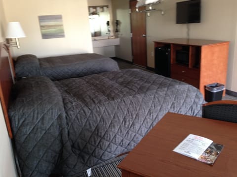 Double Room | Iron/ironing board, free WiFi