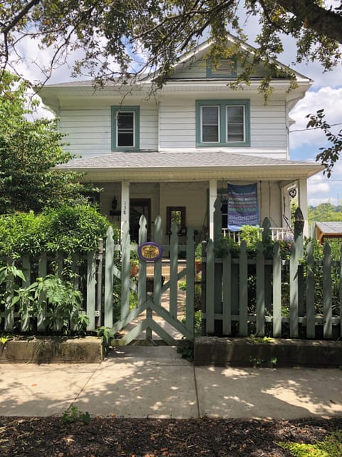 Front view of cottage