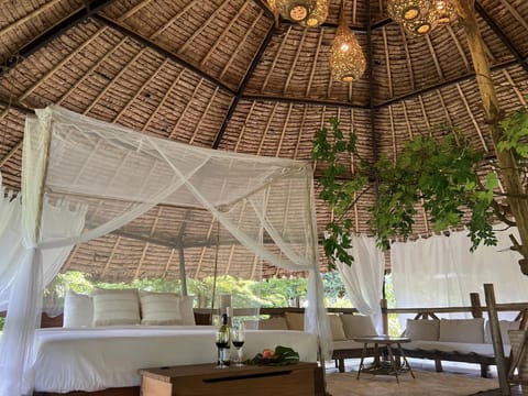 Family Tree House, 2 Bedrooms | In-room safe, blackout drapes, free WiFi, bed sheets