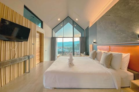 Villa, Bathtub | View from room