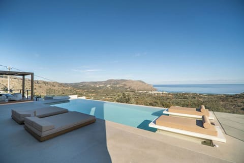 Building Exterior, Outdoor, Pool