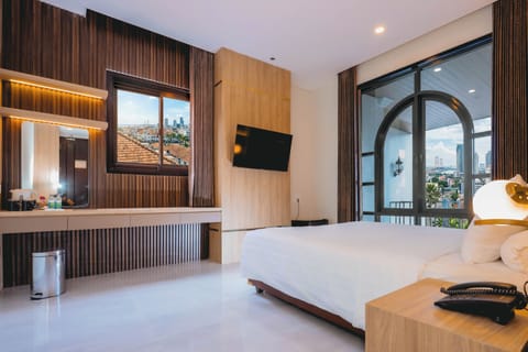 Executive Double Room | Free WiFi