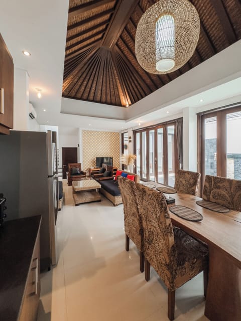 Villa, 2 Bedrooms, Pool View | Living area