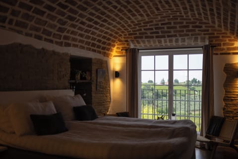 Double Room, Vineyard View | Soundproofing, iron/ironing board, cribs/infant beds, free WiFi