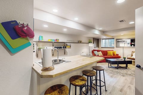Apartment (1 Bedroom) | Interior