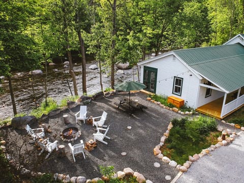 The River House (4 Bedrooms)