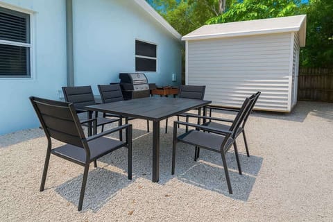 Patio - Shared outdoor dinning table, BBQ, foosball table