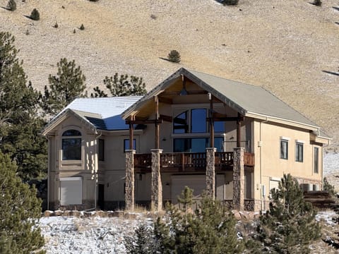 Beautiful 3 bedroom home located on 80+ hike able acres.
