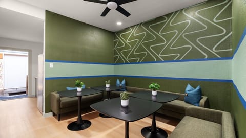 Dining / Co-working 