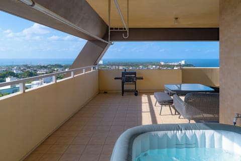 Elite Condo, Balcony, Ocean View | Terrace/patio