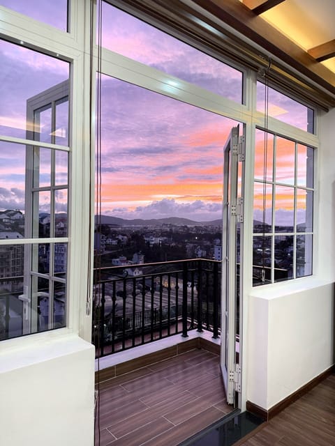 Premium Double Room, Balcony | Soundproofing, free WiFi