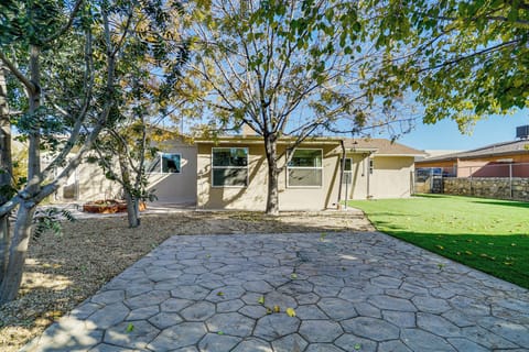 El Paso Vacation Rental | 3BR | 2BA | 1,880 Sq Ft | 1 Step to Enter
