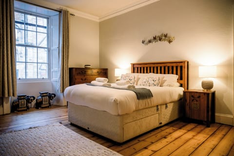 Apartment | Iron/ironing board, free WiFi