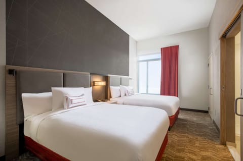 4. Suite, 2 Queen, Trundle bed