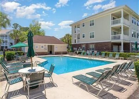 Cypress Bend Pool