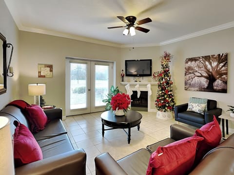 Welcome to Mountain View 3107 - Desirable Ground Floor w/ Resort Indoor Pool, Hot Tub Access