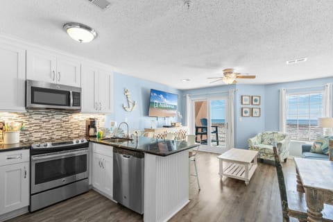 Signature Condo, 1 Bedroom, Balcony, Beach View | Private kitchen | Fridge, microwave, oven, stovetop